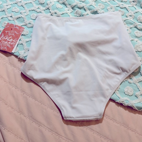 KORTNI JEANE High-Waisted Tie-Front Ribbed Swim Bottoms WHITE - Sz S NWT - Picture 5 of 6